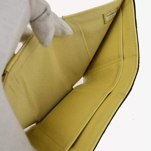 authenticity guaranteed CHANEL CC Logo Matelasse Trifold Compact Wallet - Picture 11 of 16